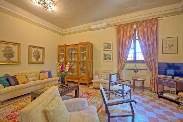 Villa, 5 Yatak Odası, Kişiye Özel Havuzlu (Primula)