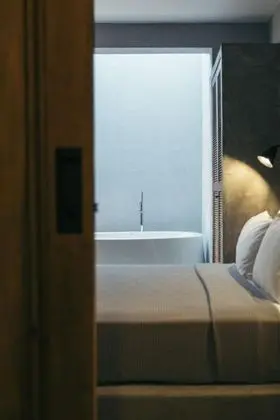 Deluxe Room, Havuz veya Bahçe Manzaralı