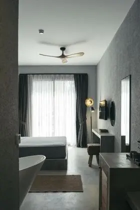 Deluxe Room, Havuz veya Bahçe Manzaralı