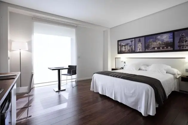 Superior Tek Büyük veya İki Ayrı Yataklı Oda