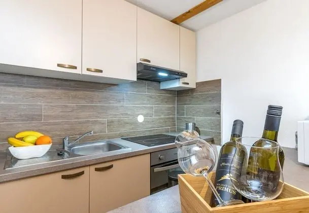 Family Ev, Birden Çok Yatak, 2 Banyolu, Bahçeli (Primus Whirlpool Home)