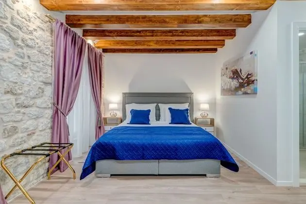 Deluxe Tek Büyük Yataklı Oda (King Room)