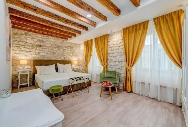 Deluxe Tek Büyük Yataklı Oda (King Room)