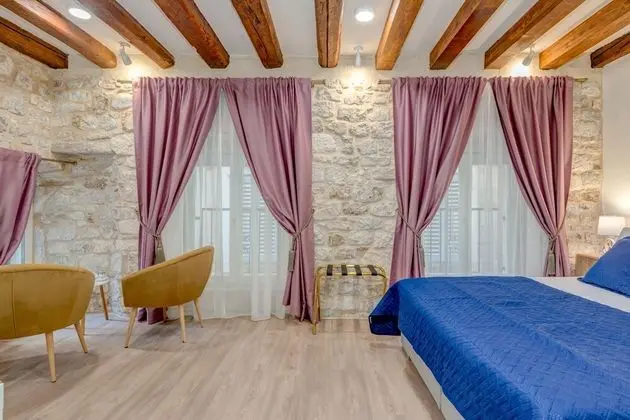 Deluxe Tek Büyük Yataklı Oda (King Room)