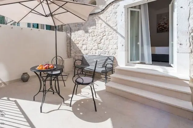 Deluxe Tek Büyük Yataklı Oda, Teras