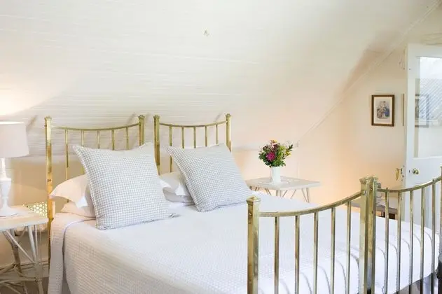 Double/Twin Room with Mountain View