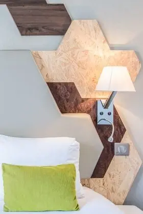 Tek Büyük Yataklı Oda, Bağlantılı Odalar