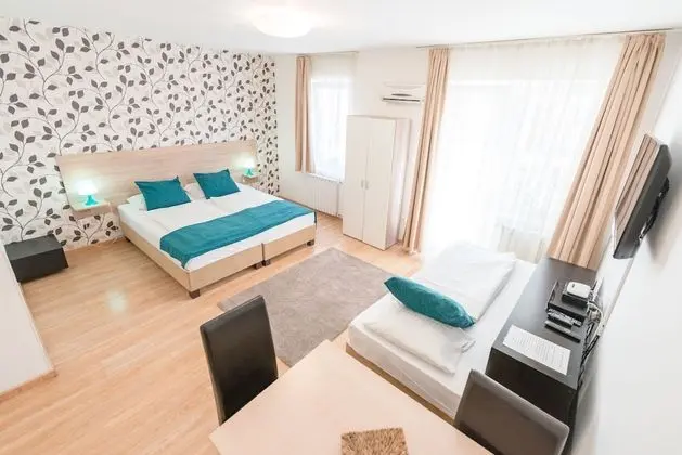 Studio for 2 people