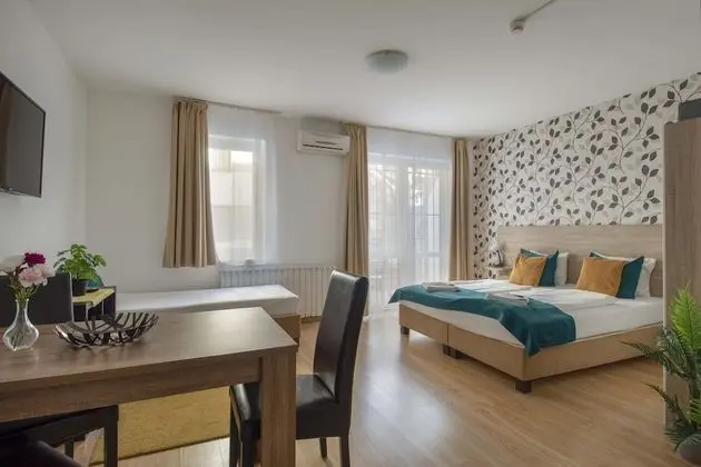 Studio for 2 people