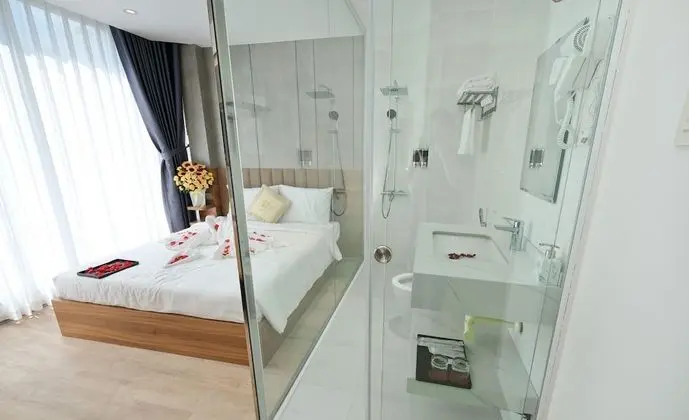 Deluxe Tek Büyük Yataklı Oda