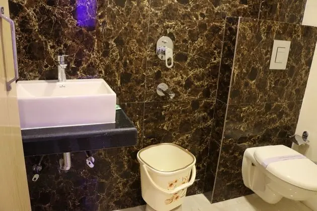 Deluxe Oda, 1 Çift Kişilik Yatak, Sigara İçilebilir