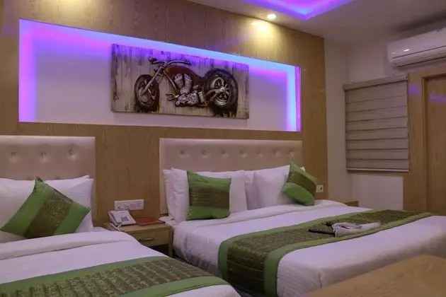 Deluxe Üç Kişilik Oda, Sigara İçilebilir