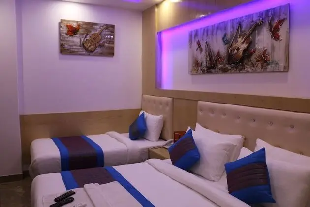 Deluxe Üç Kişilik Oda, Sigara İçilebilir