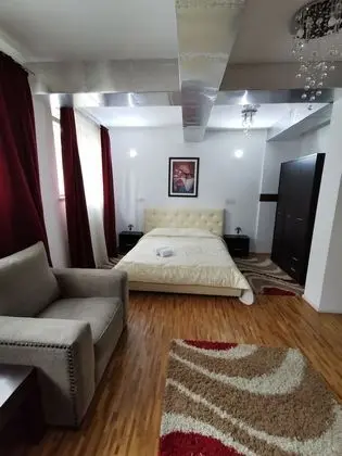 Stüdyo, Mutfak, Bahçe Manzaralı