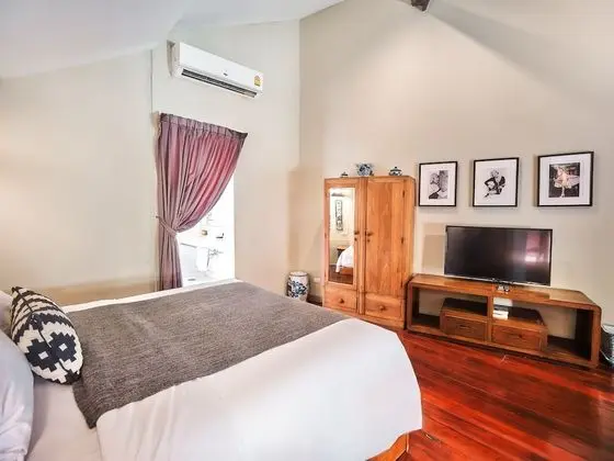 Master King Suite