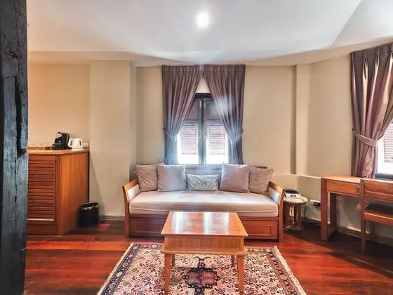 Master King Suite