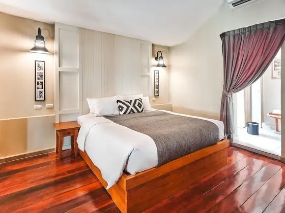 Master King Suite