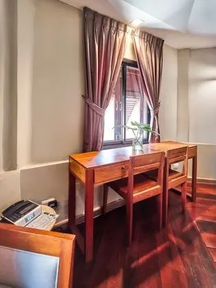 Master King Suite
