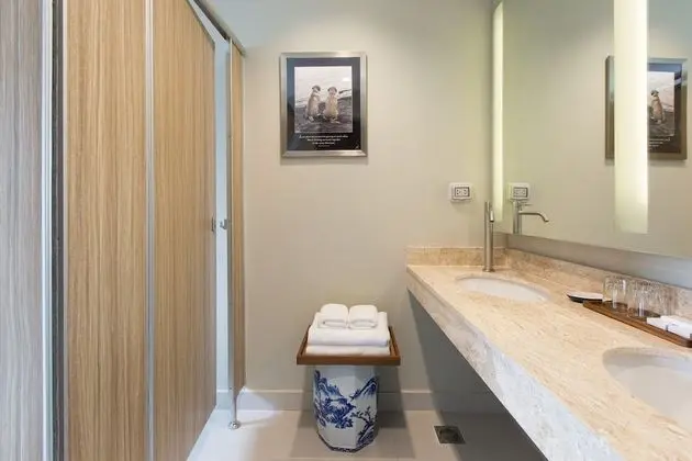 Master King Suite