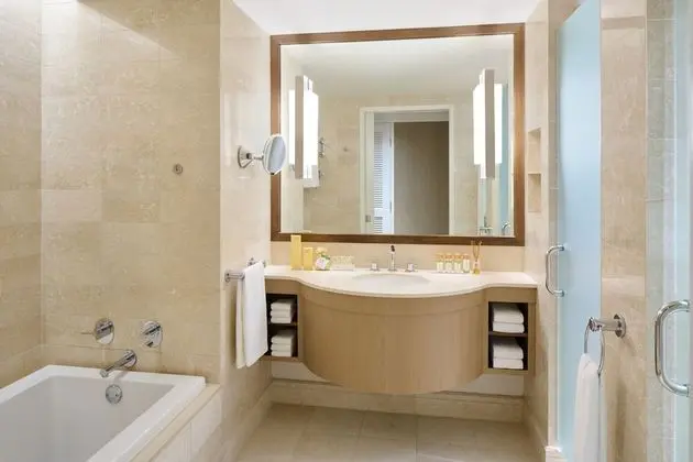 Ocean Front 1 Bedroom Suite 2 Queen Beds