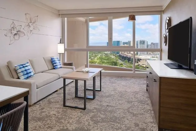 Ocean View Suite 1 Bedroom 1 King Bed