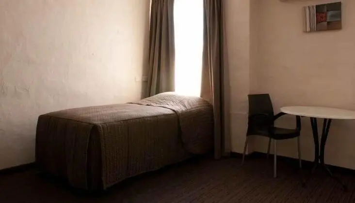 Standard Oda, Birden Çok Yatak, Sigara İçilmez, Banyolu/Duşlu
