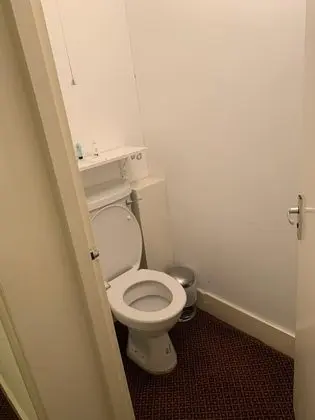 Economy Tek Büyük Yataklı Oda, Özel Banyo