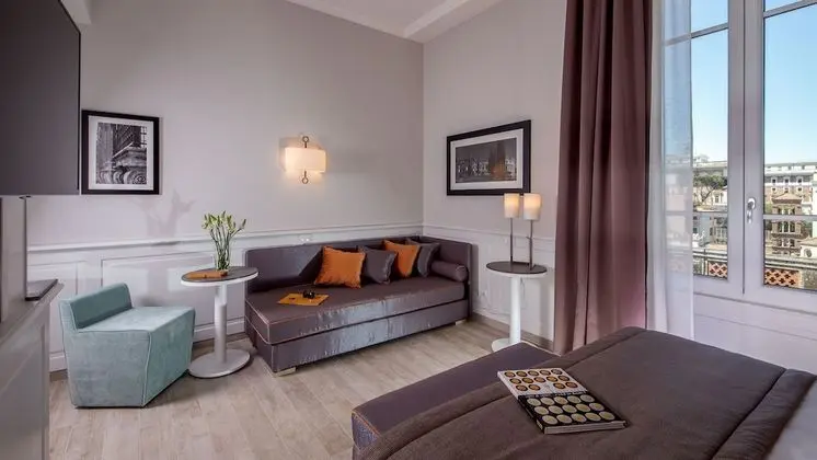 Üç Kişilik Oda, Şehir Manzaralı