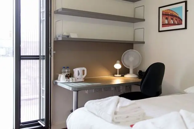 Tek Büyük Yataklı Oda