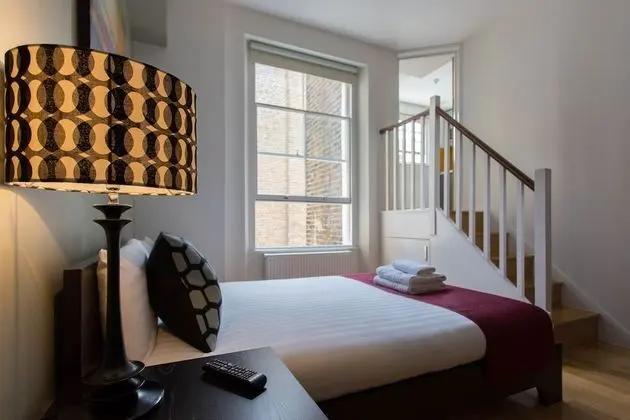 Deluxe Studio Apartment