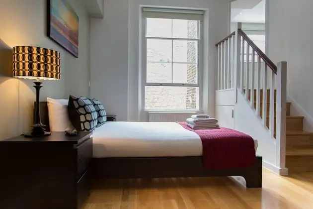 Deluxe Studio Apartment