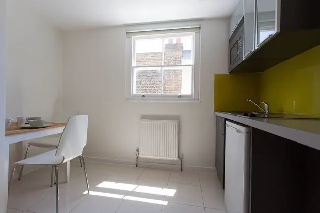 Deluxe Studio Apartment