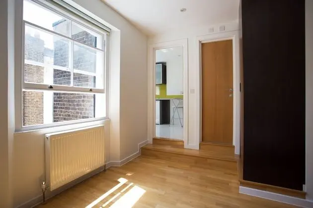 Deluxe Studio Apartment