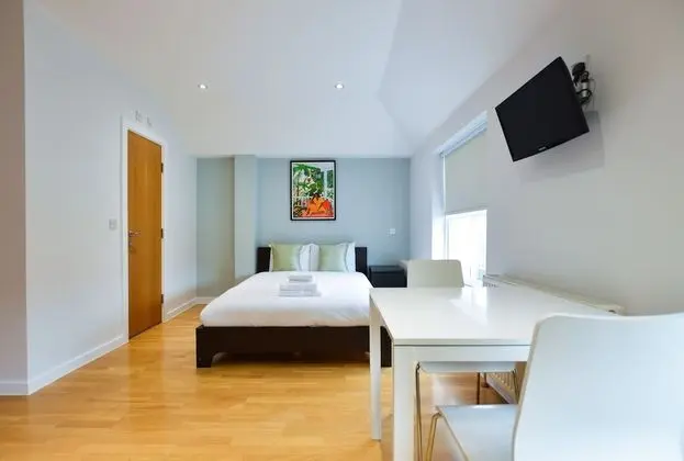 Top Floor Studio Apartment