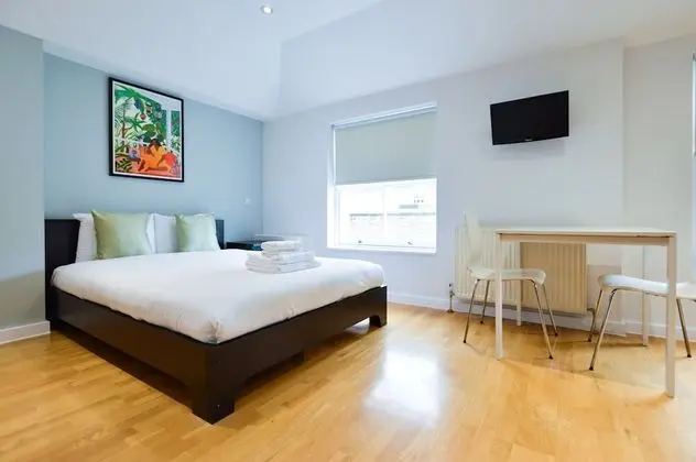 Top Floor Studio Apartment