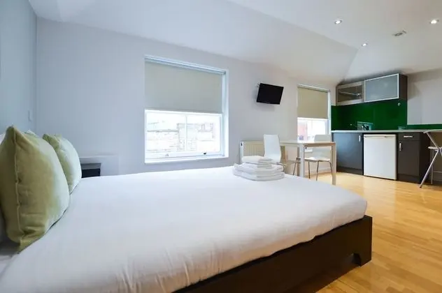Top Floor Studio Apartment
