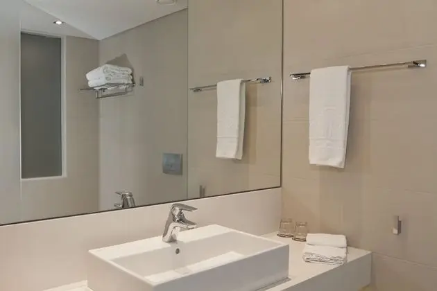 Deluxe Oda, Havuz Manzaralı