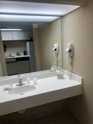South Building -Deluxe Efficiency, No View, 2 Queen Beds & Sofa
