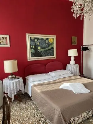 Honeymoon Oda, Ortak Banyo, Kanal Manzaralı