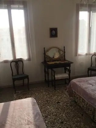 Honeymoon Oda, Ortak Banyo, Kanal Manzaralı