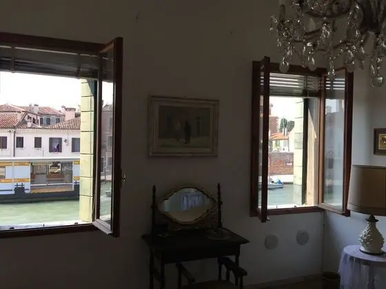 Honeymoon Oda, Ortak Banyo, Kanal Manzaralı