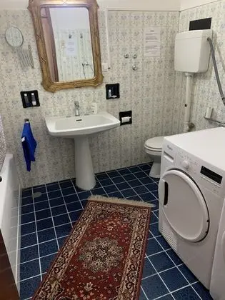 Honeymoon Oda, Ortak Banyo, Kanal Manzaralı