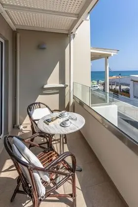 Stüdyo, Kısmi Deniz Manzaralı