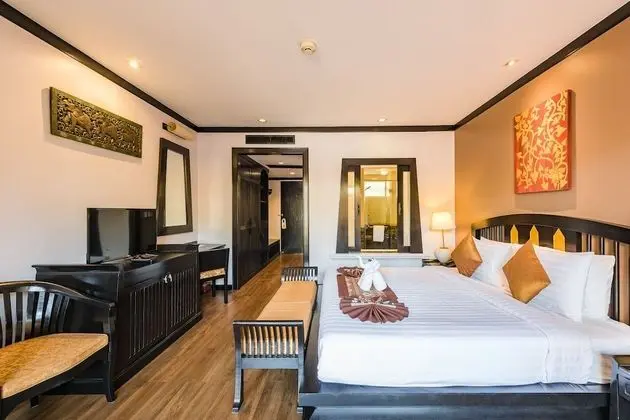 Premium Deluxe Pool Side Room