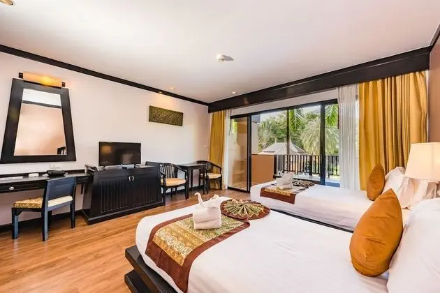 Premium Deluxe Pool View Room