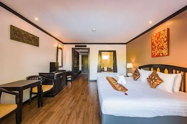 Premium Deluxe Pool View Room