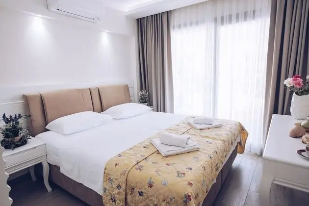 Standard Suite, City View