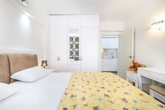 Standard Suite, City View