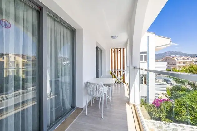Suite, Şehir veya Dağ Manzaralı, Balkonlu