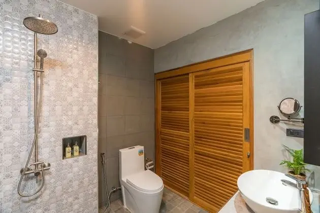 Deluxe Sea Facing